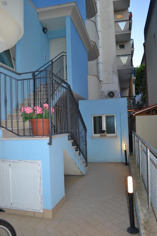 Residence Blu Marine 里米尼 外观 照片