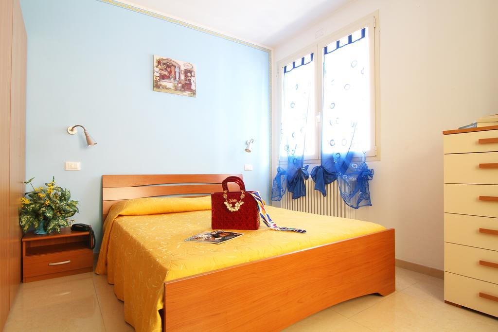 Residence Blu Marine 里米尼 客房 照片